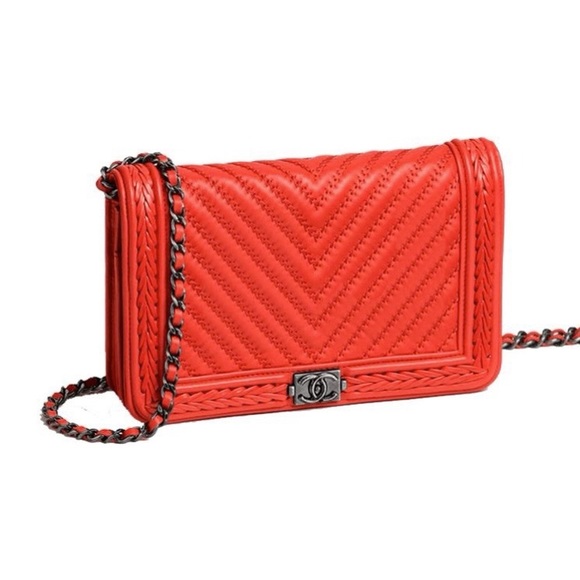 Chanel Chevron Braided Wallet on Chain (WOC) - Picture 2 of 9